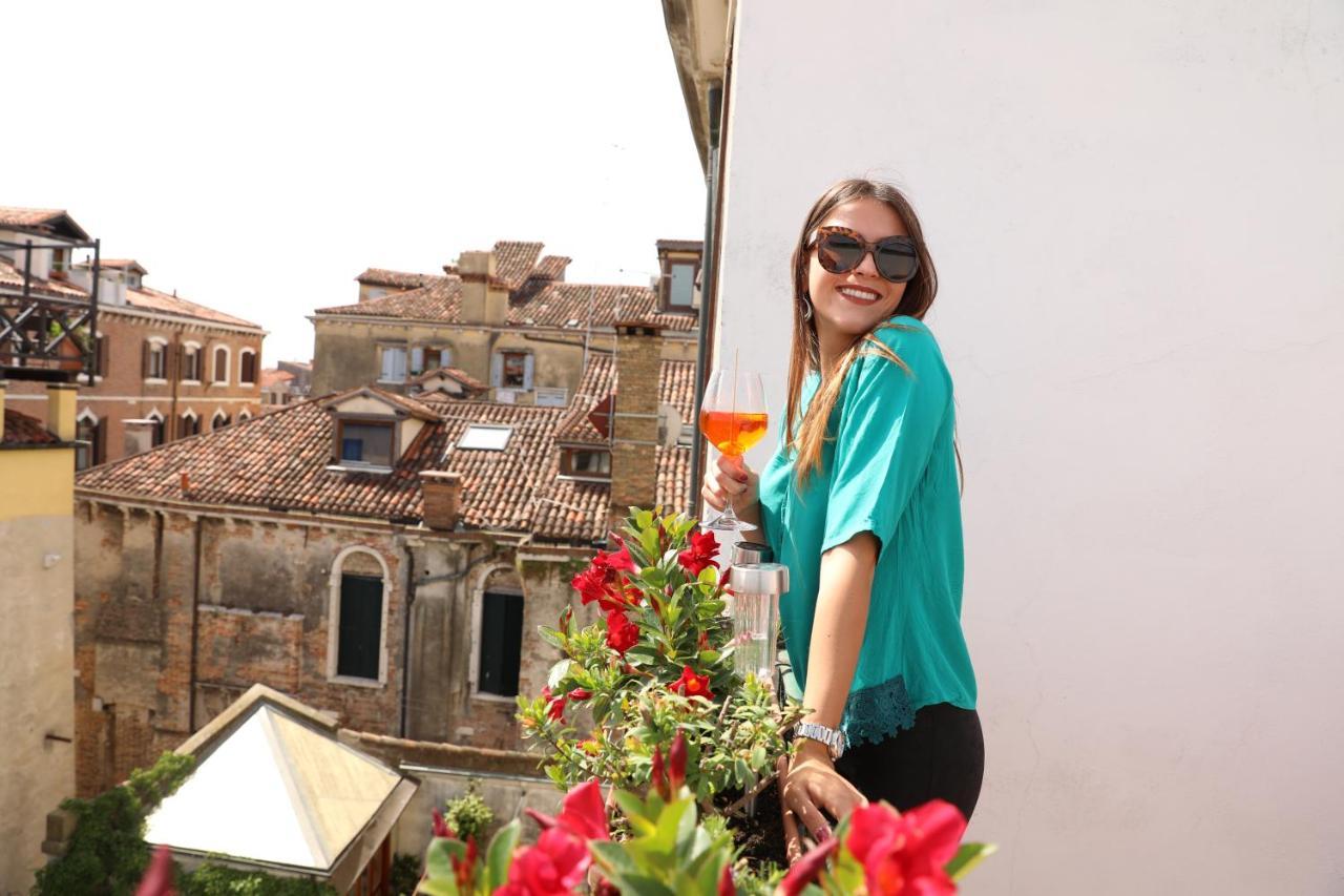 Elegant Terrace Apartment Near Piazza San Marco Last Floor No Lift Venice Ngoại thất bức ảnh