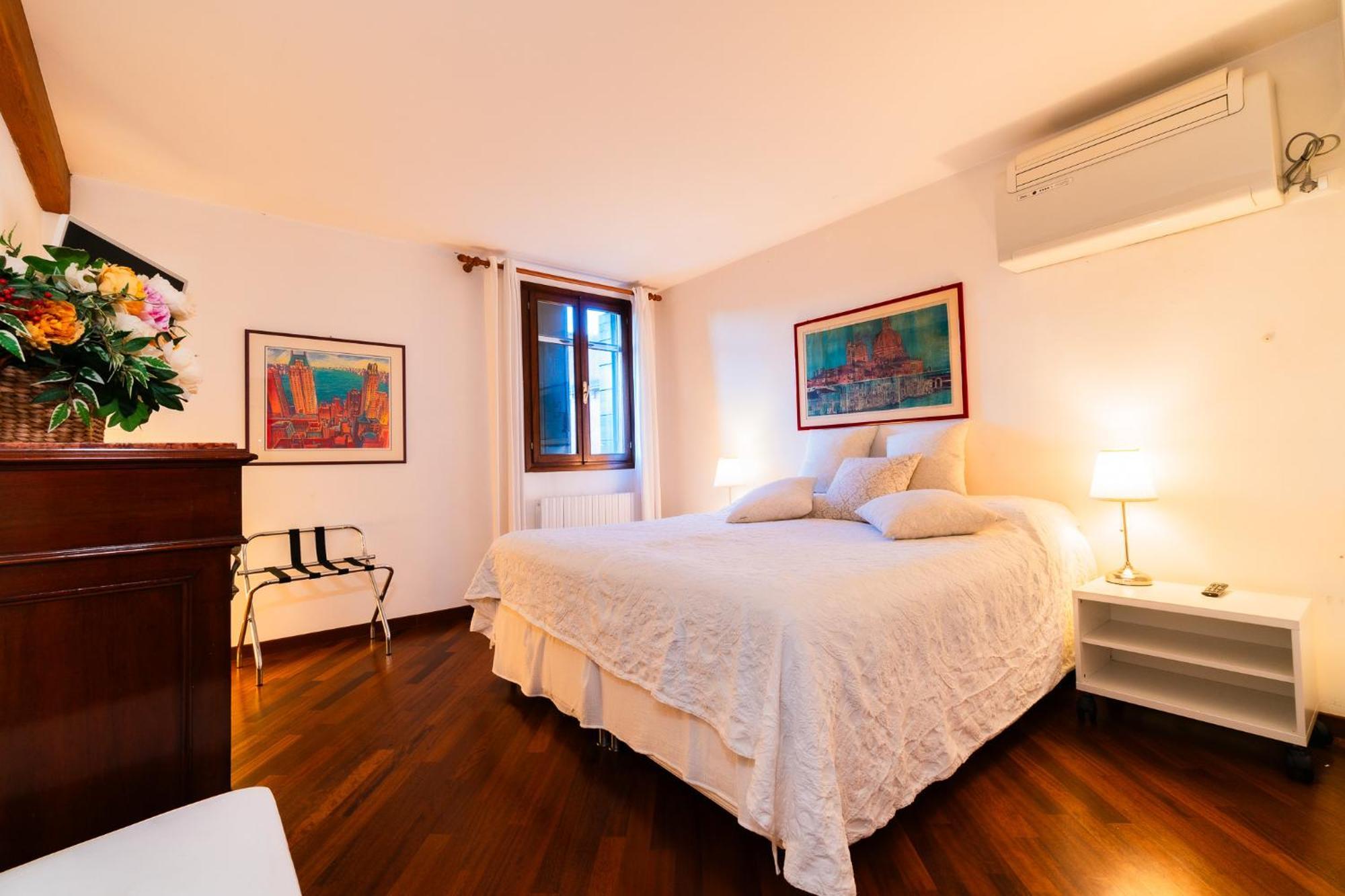 Elegant Terrace Apartment Near Piazza San Marco Last Floor No Lift Venice Ngoại thất bức ảnh