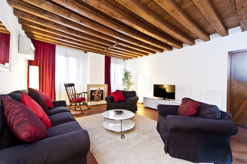 Elegant Terrace Apartment Near Piazza San Marco Last Floor No Lift Venice Ngoại thất bức ảnh