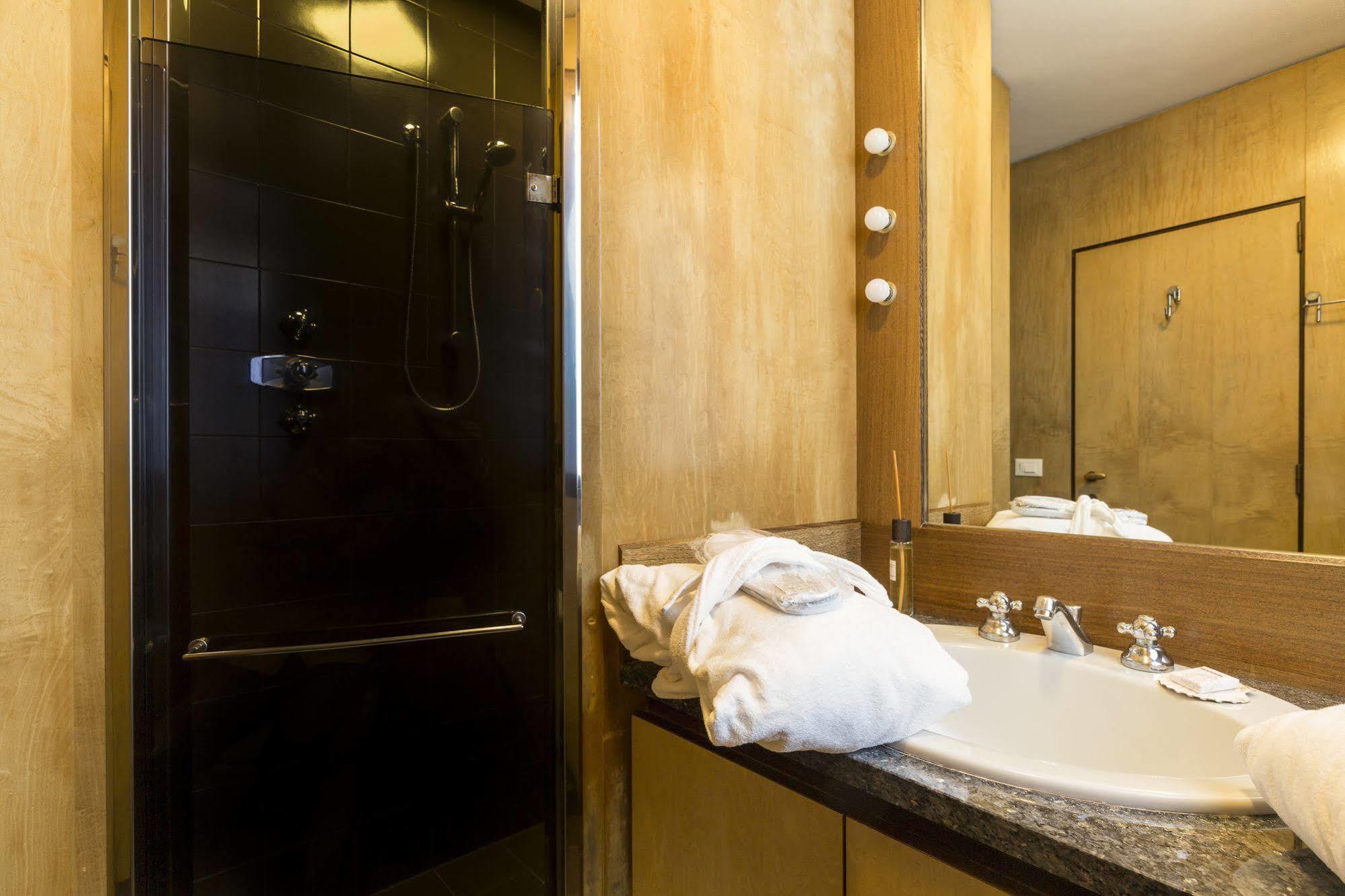 Elegant Terrace Apartment Near Piazza San Marco Last Floor No Lift Venice Ngoại thất bức ảnh